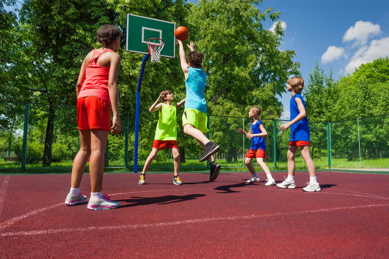kids playing basketball